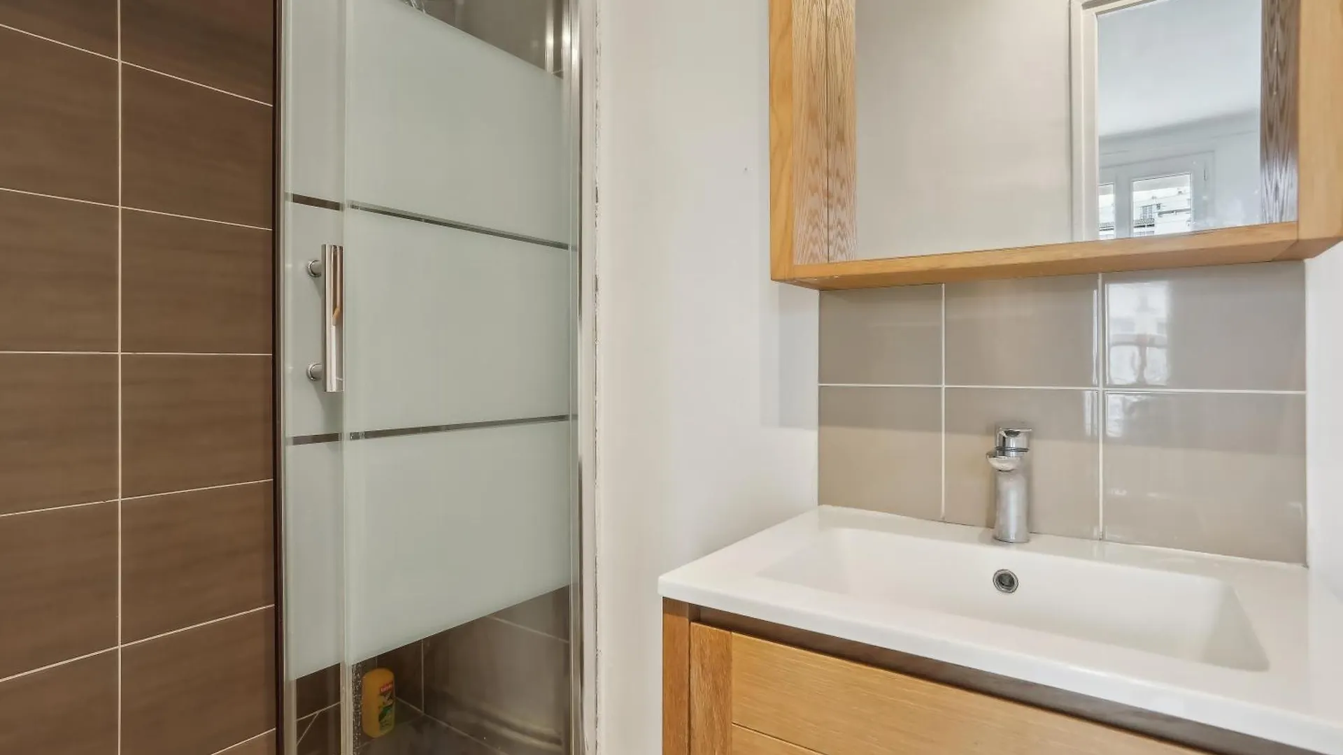 Apartment Lumineux Quartier Charonne By Weekome Paris